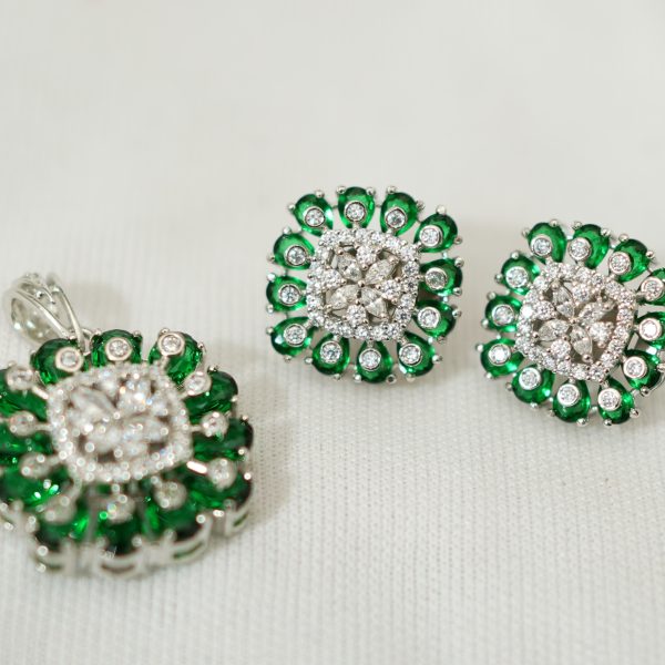 Emerald Cube Pendant Set