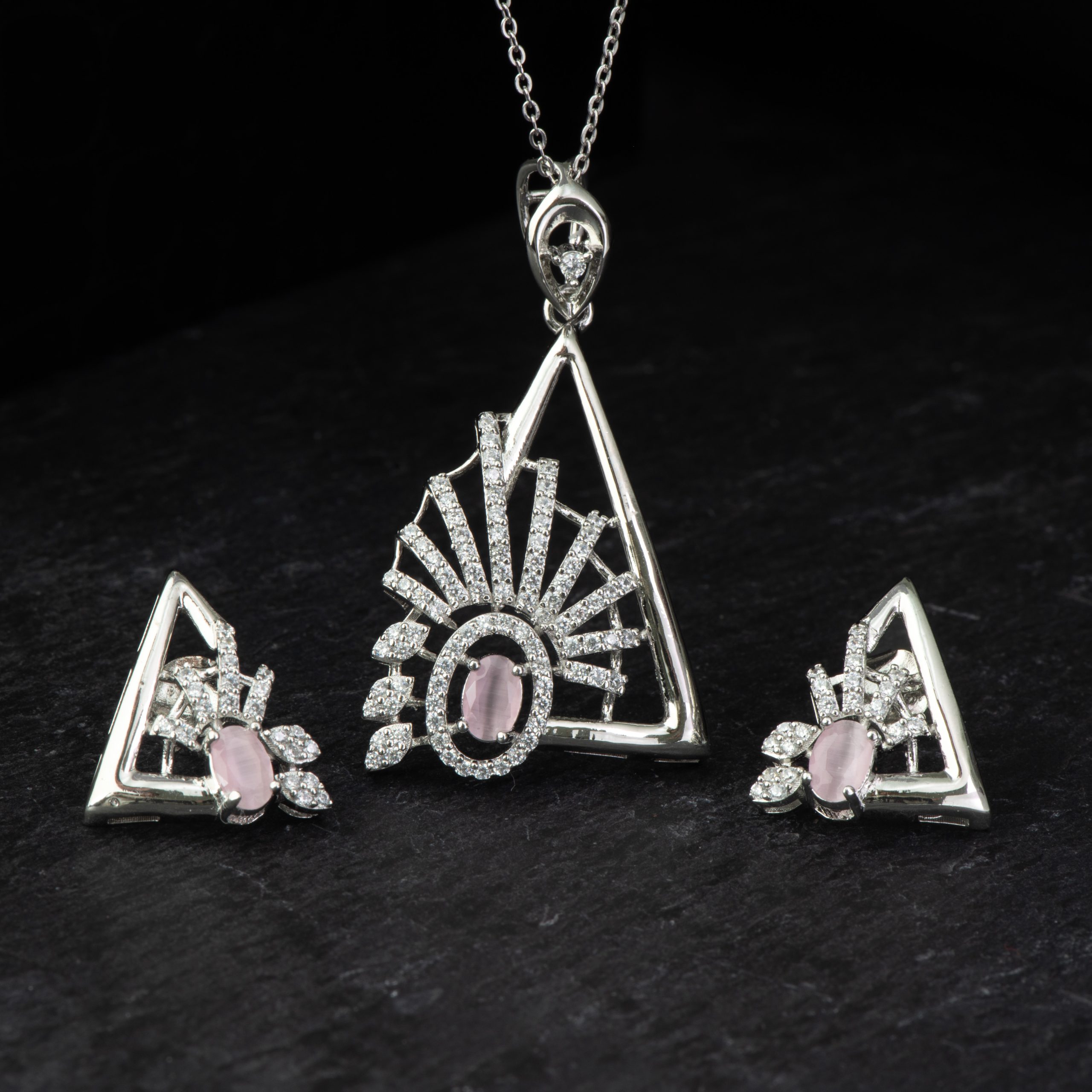 Baby Pink Stone Modish Pendant Set