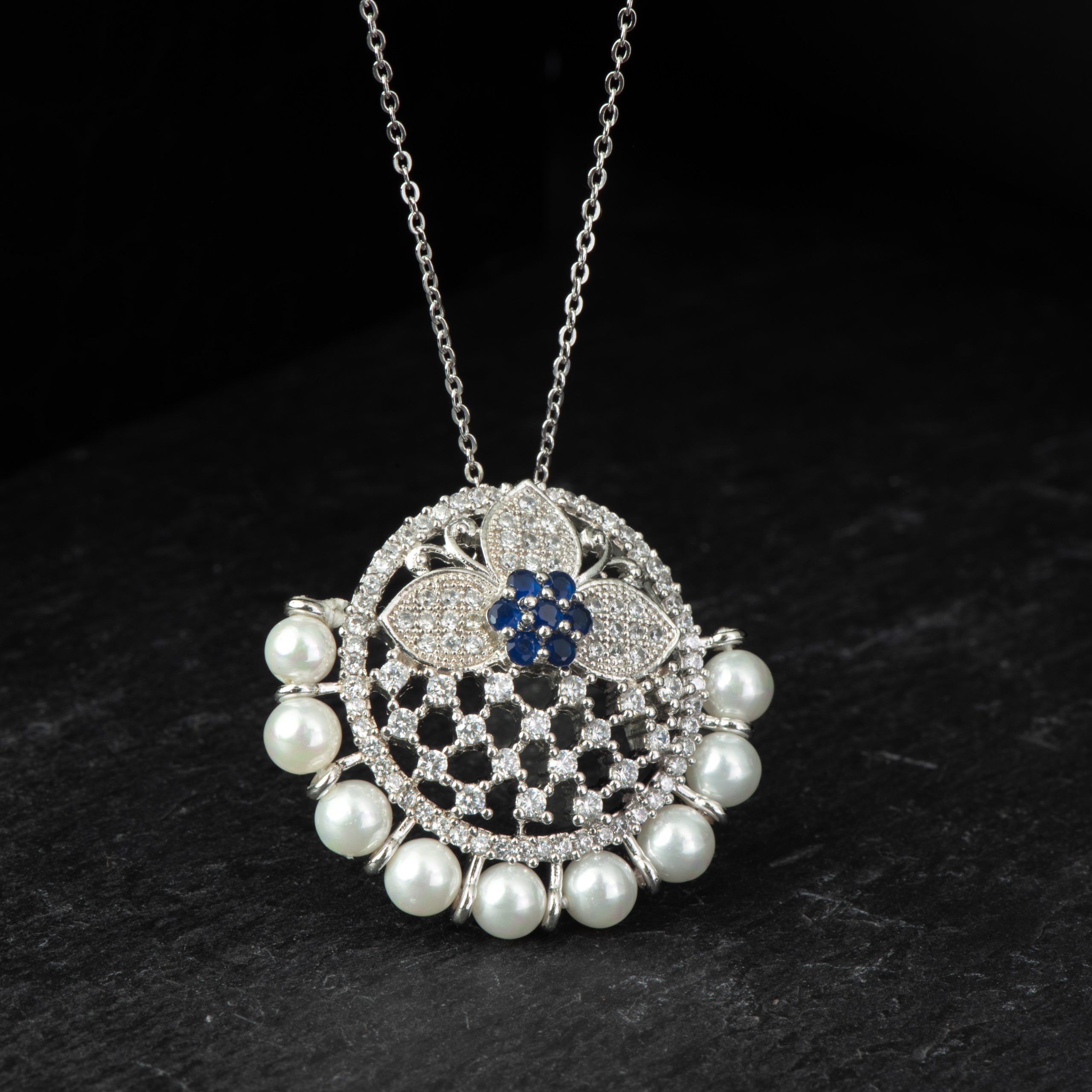 Clustered Blooming Pearl Pendant