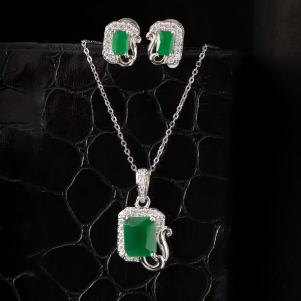 Emerald Cube Pendant Set