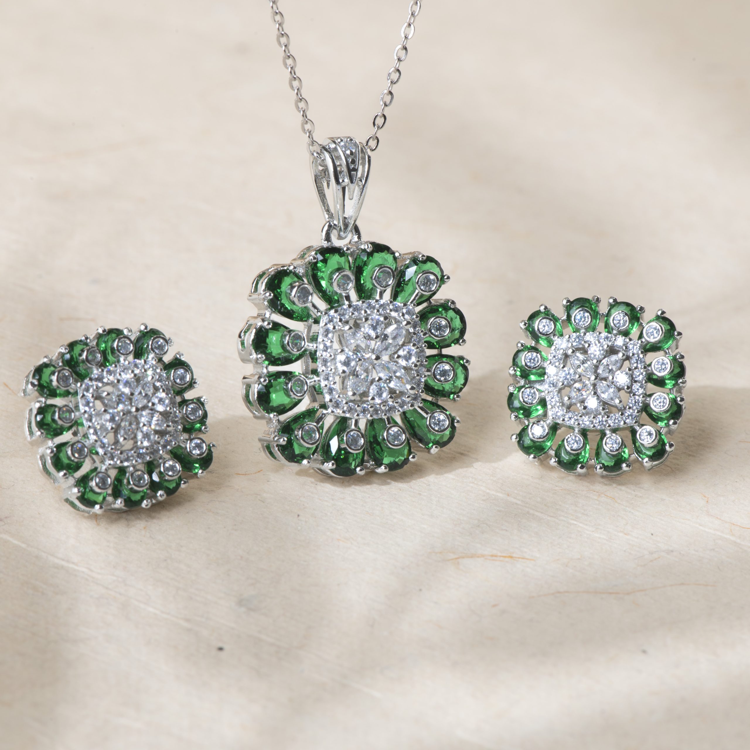 Green Emerald Pendant Set