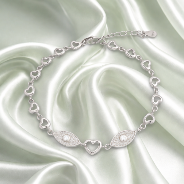 Angel's Eyes Heart Bracelet
