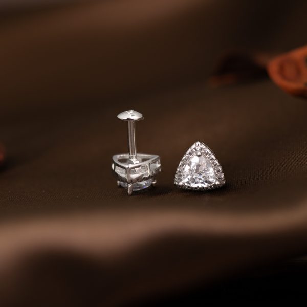 Classic Trillium Spark Studs