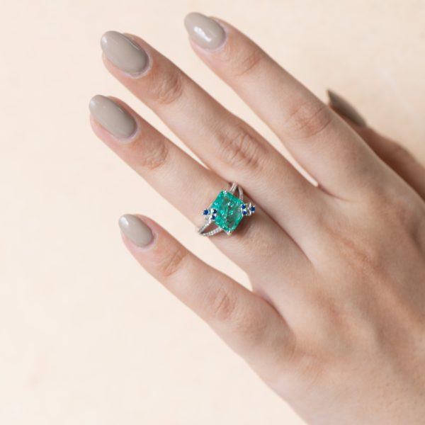 Emerald Crest Ring
