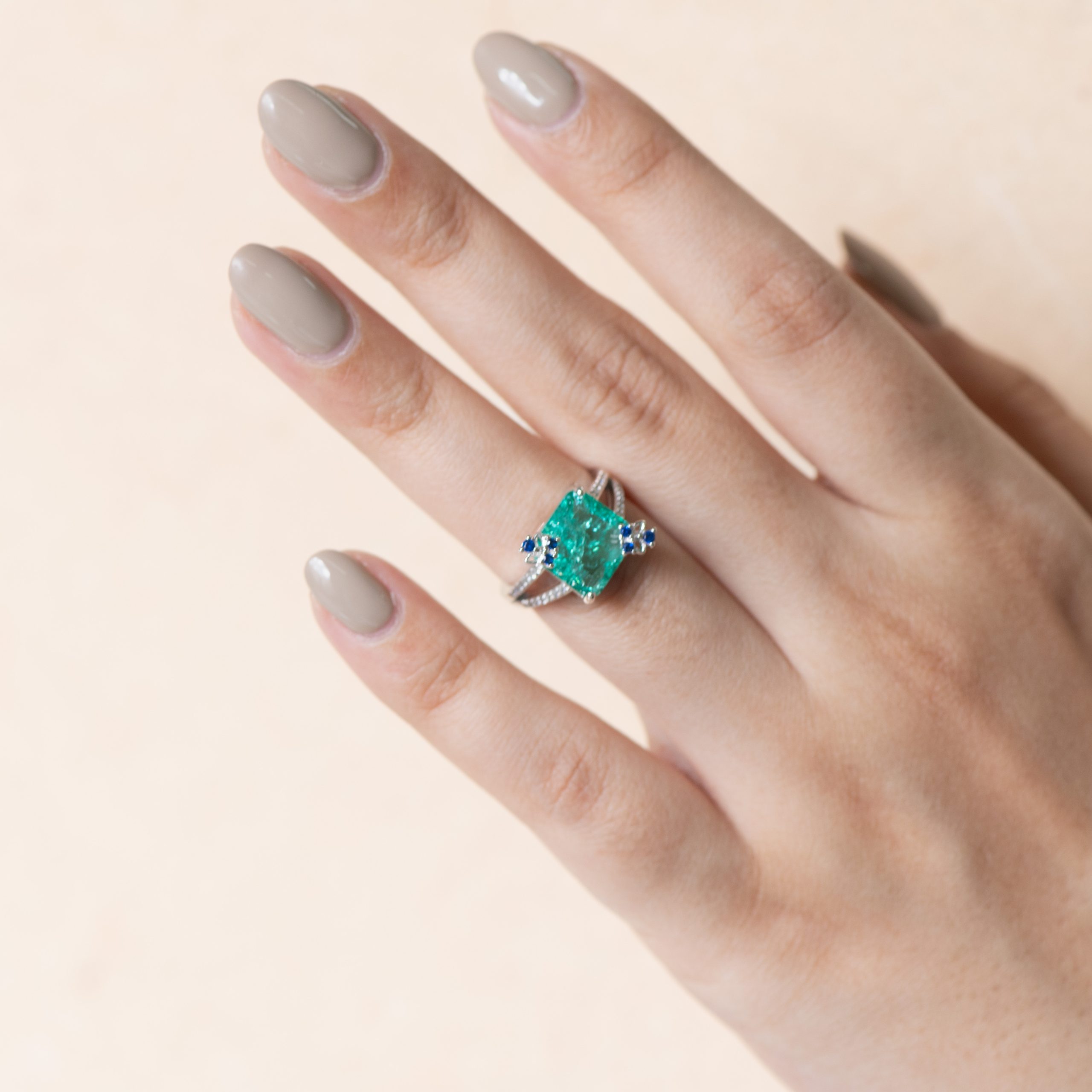 Emerald Crest Ring