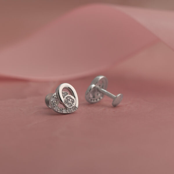 Halo Heart Classic Studs