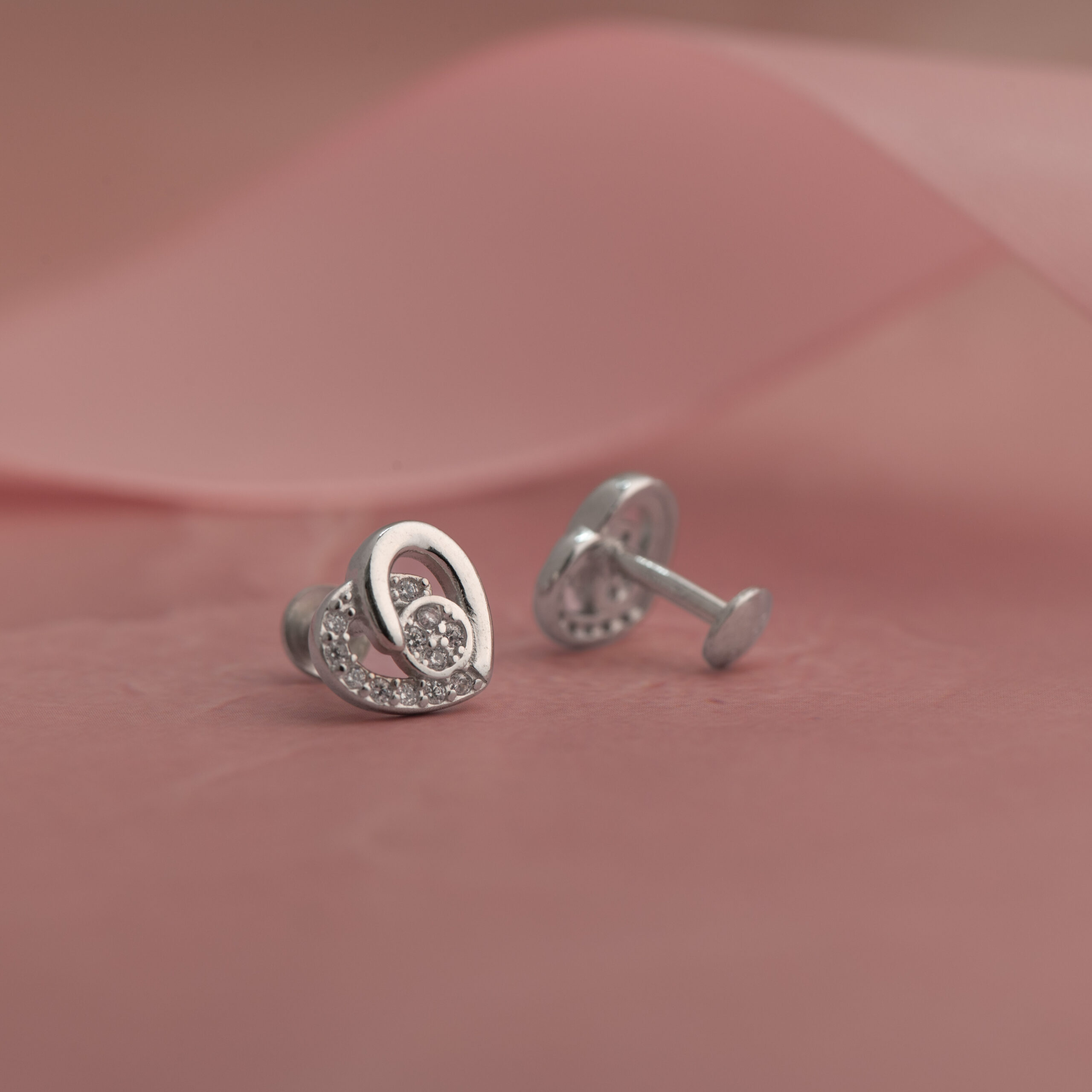 Halo Heart Classic Studs