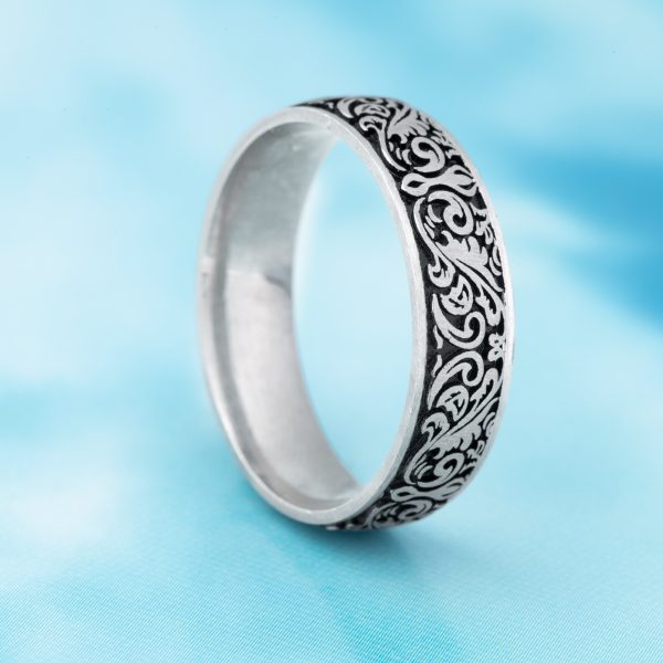 Heritage Scroll Silver Band