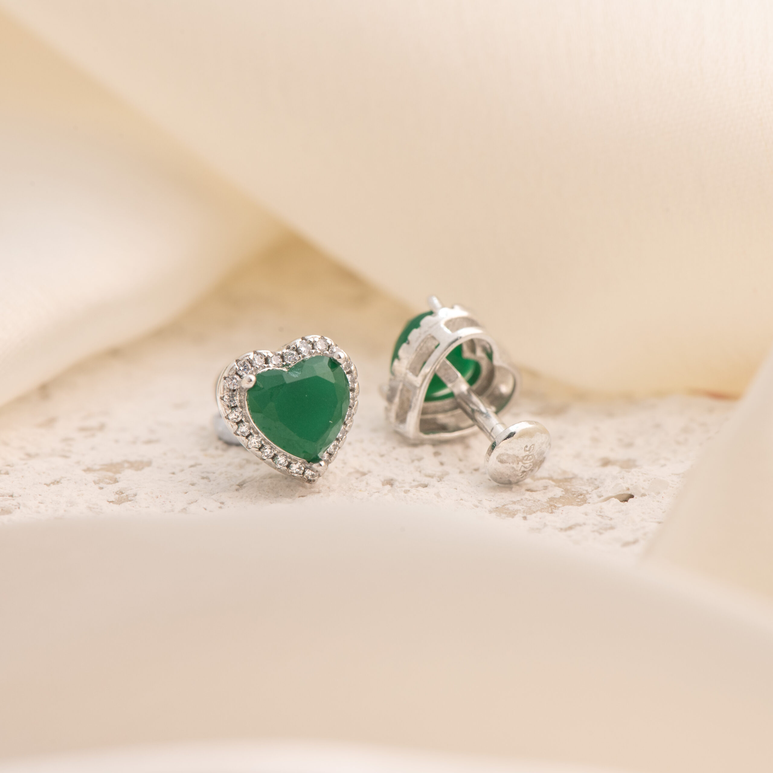 Lover's Paradise - Emerald Heart Studs