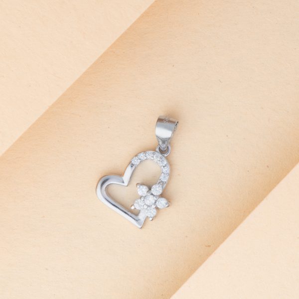 Petals of Love Charmer