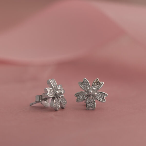 Promise Studs
