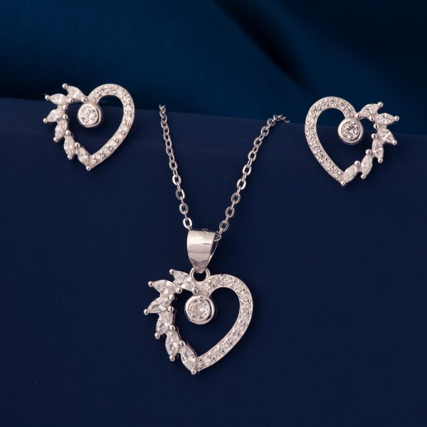 Radiance In Heart Pendant Set