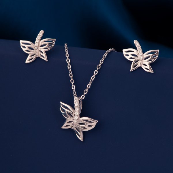 Tangled Butterfly in Wind Pendant Set