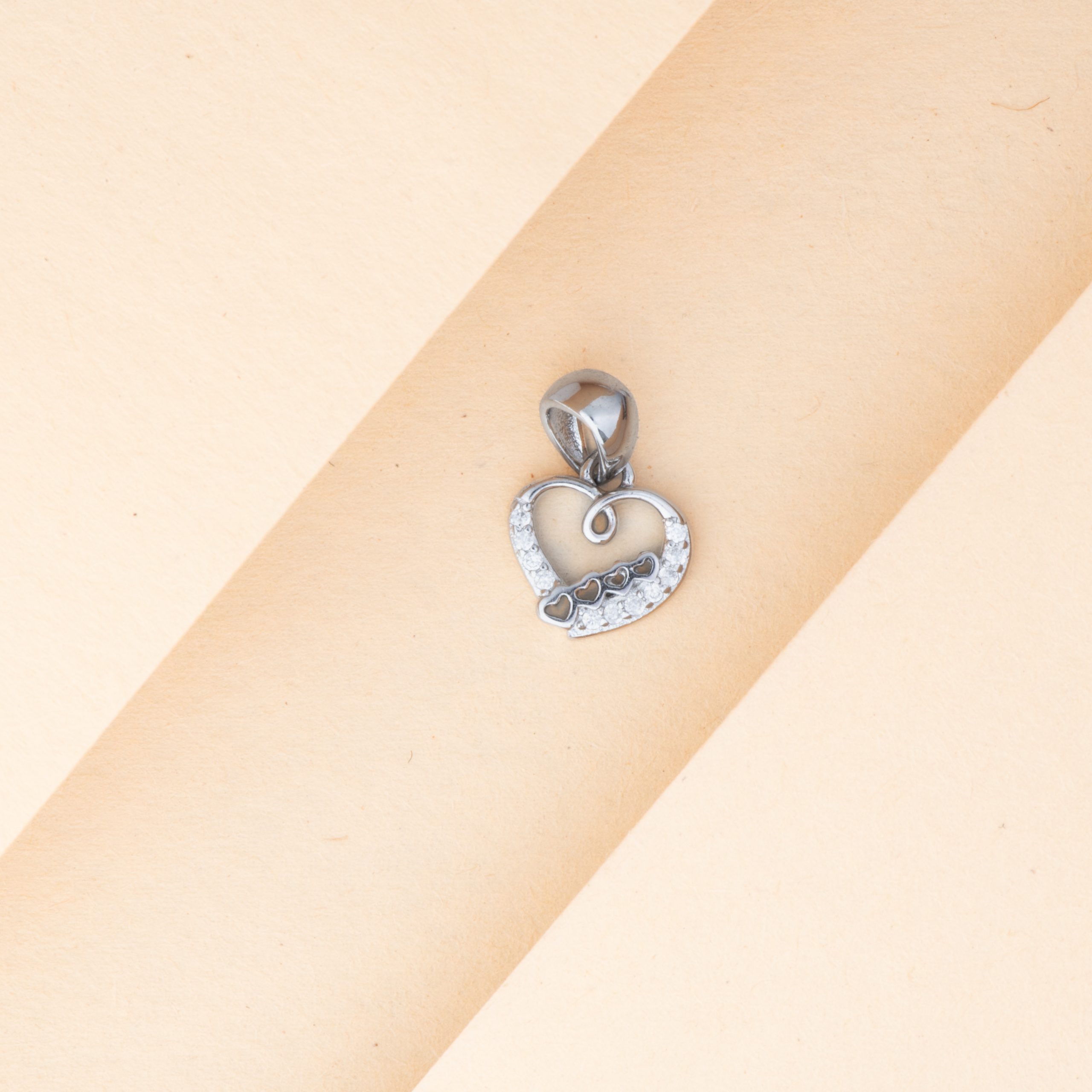 Whisper Love Charmer